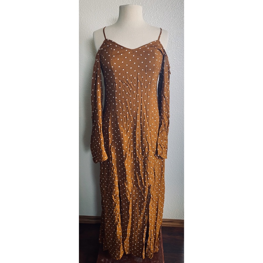 Polk-a-dot maxi dress